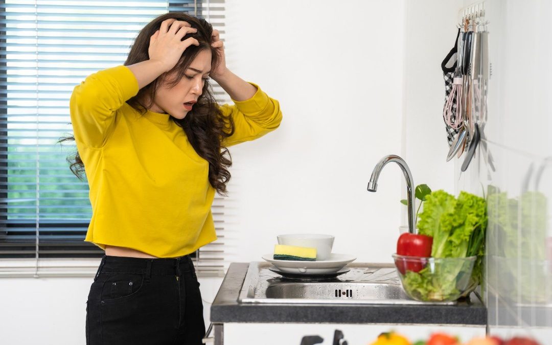 Desentupimento de cozinha: não passe aperto com esse problema!