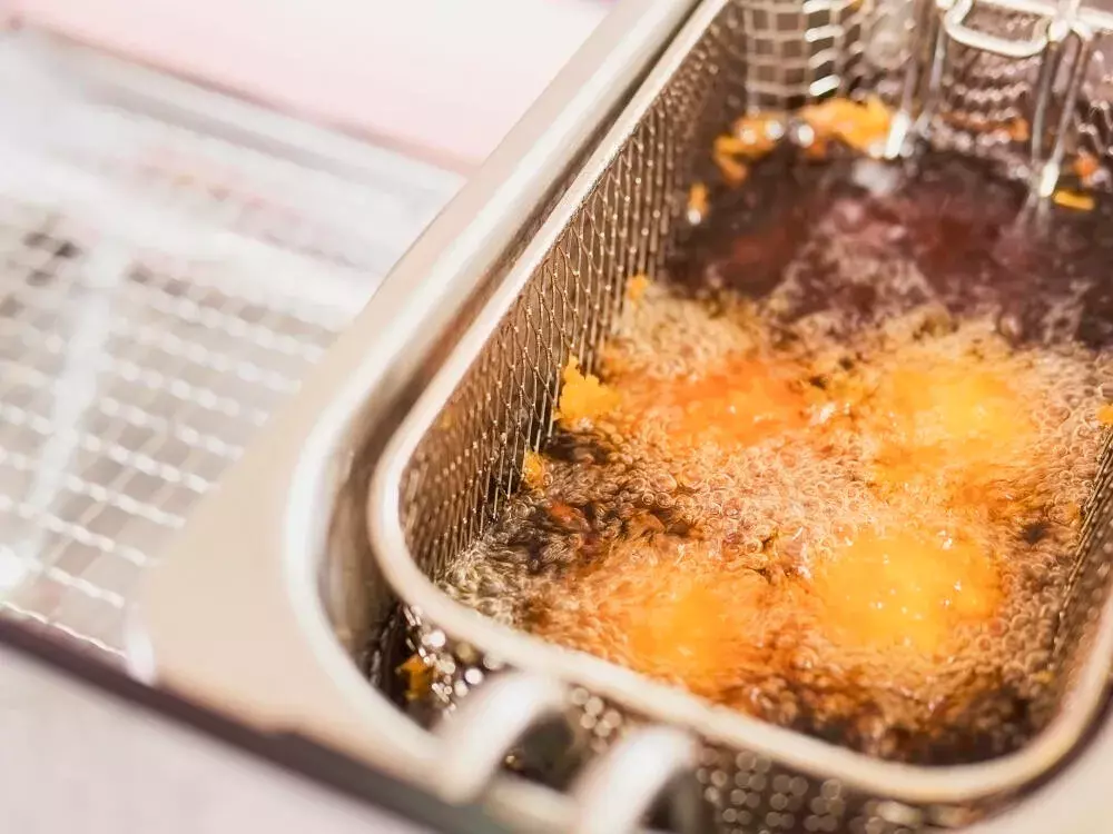 Desentupimento de caixas de gordura: por que é essencial para restaurantes e residências Desentupimento de caixas de gordura: por que é essencial para restaurantes e residências