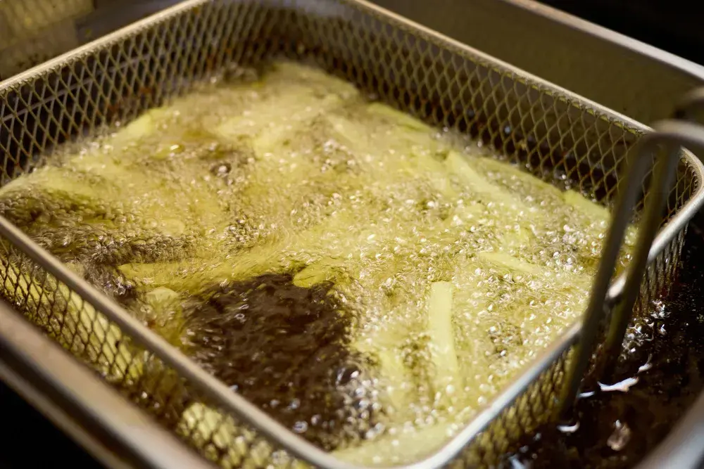 Limpeza de caixas de gordura para franquias e redes de alimentação: como padronizar o processo